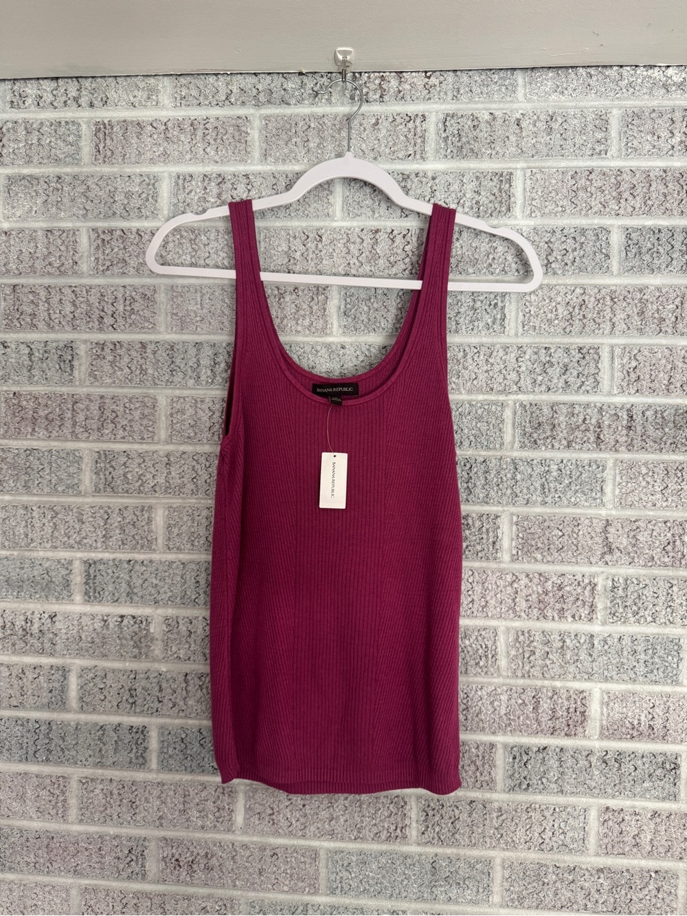 Banana Republic Raspberry Ribbed Scoop Tank